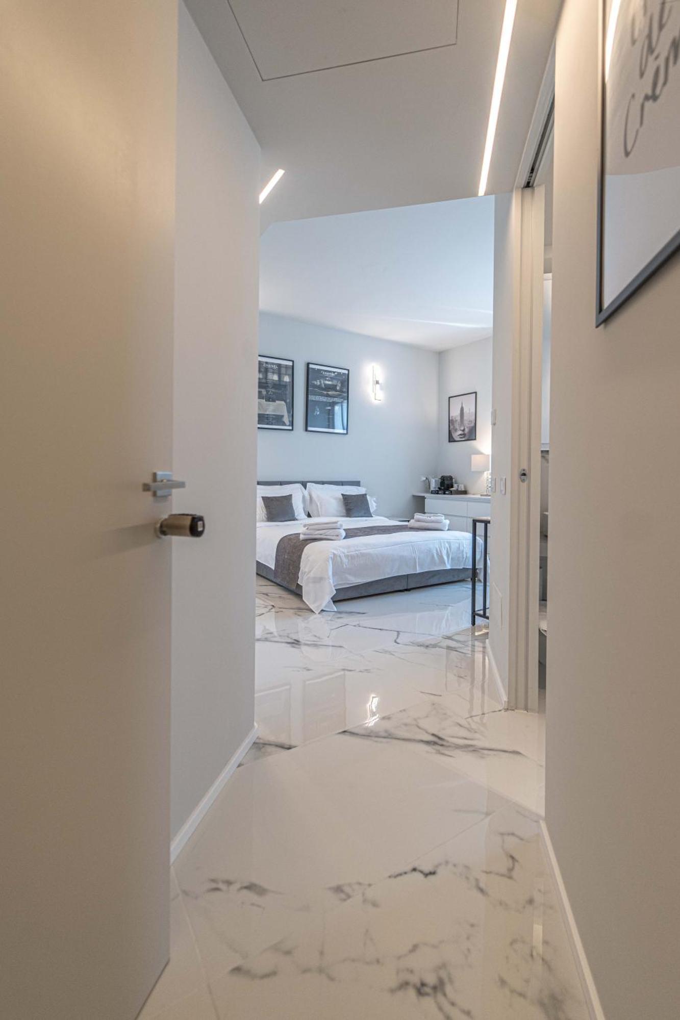 Moscova Luxury New Suite ميلان المظهر الخارجي الصورة