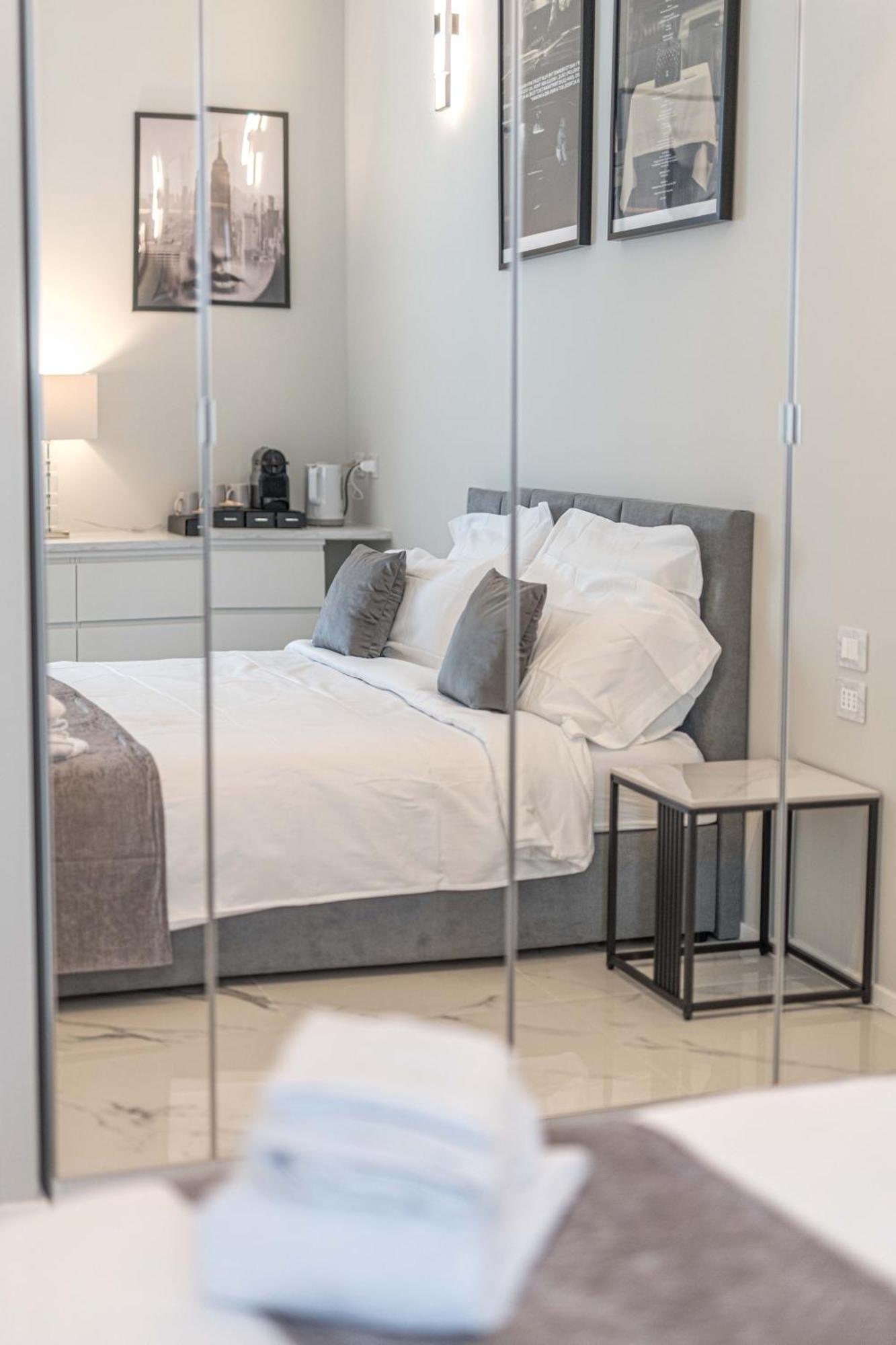 Moscova Luxury New Suite ميلان المظهر الخارجي الصورة