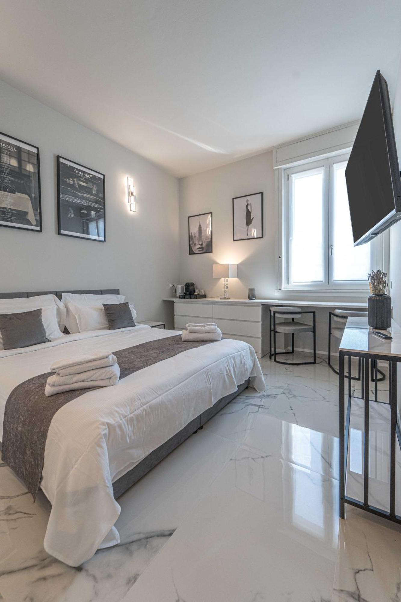 Moscova Luxury New Suite ميلان المظهر الخارجي الصورة
