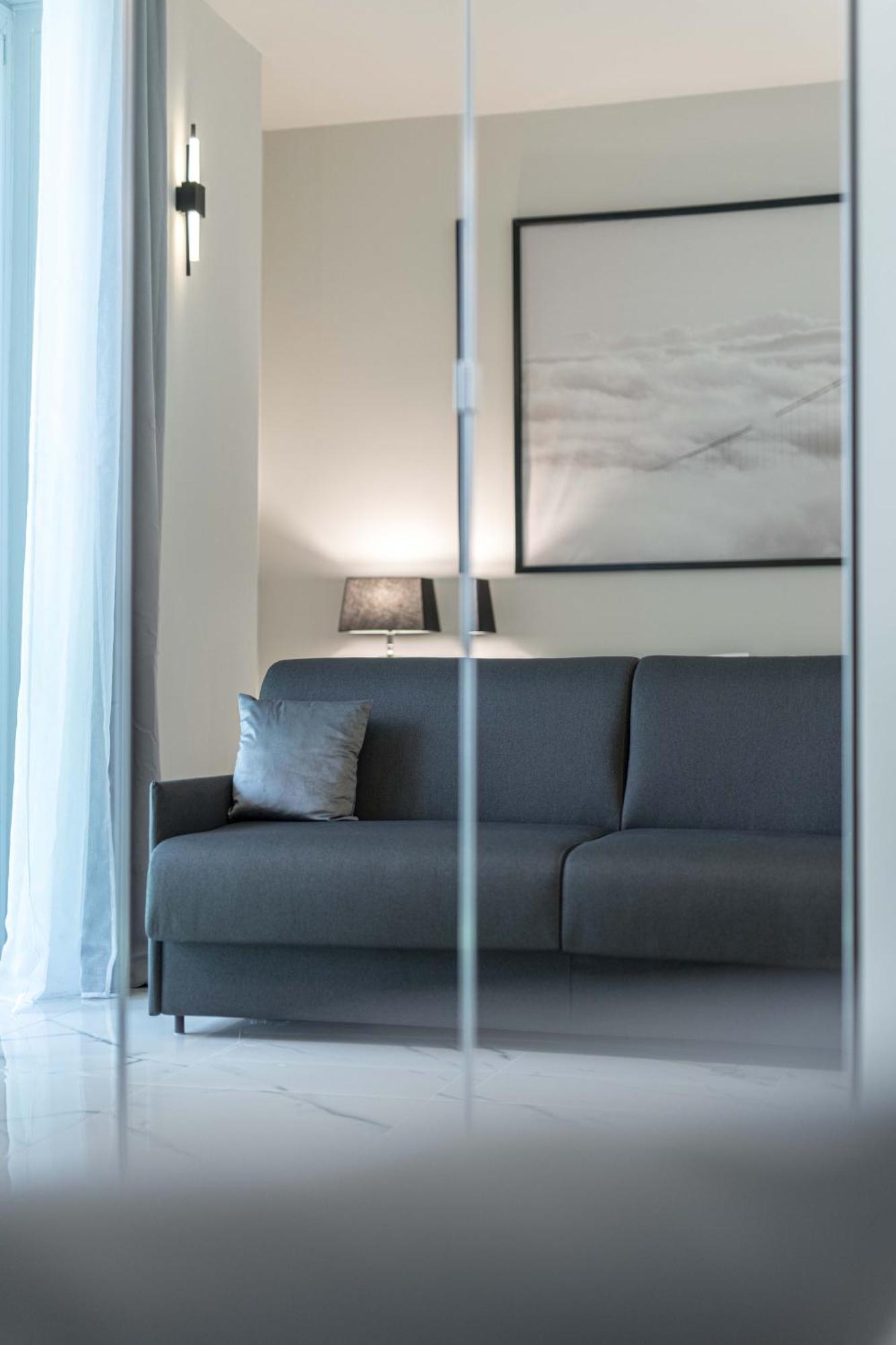 Moscova Luxury New Suite ميلان المظهر الخارجي الصورة